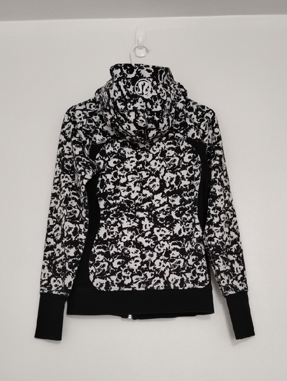 Lululemon Scuba III Full Zip Hoodie - Picture 4 of 10